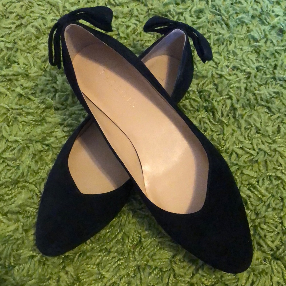 Talbots Edison Bow tie flat